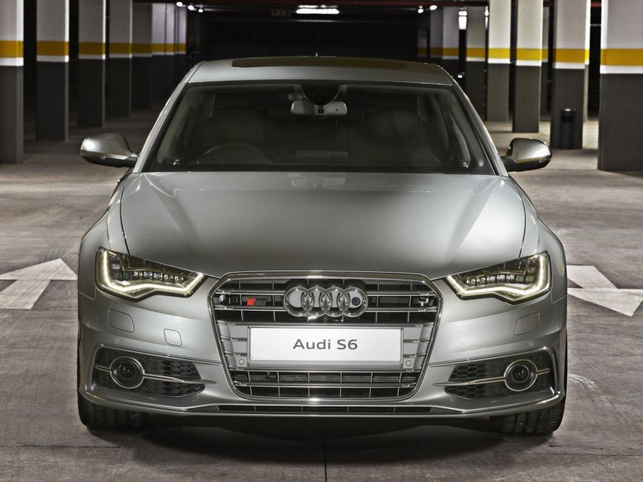  Audi S6 Sedan (4G, C7) 2012 года  (ZA) (фото 5 из 9)